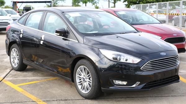 Đánh giá xe Ford Focus 2016 hình ảnh mới giá bán mới 3  MuasamXecom